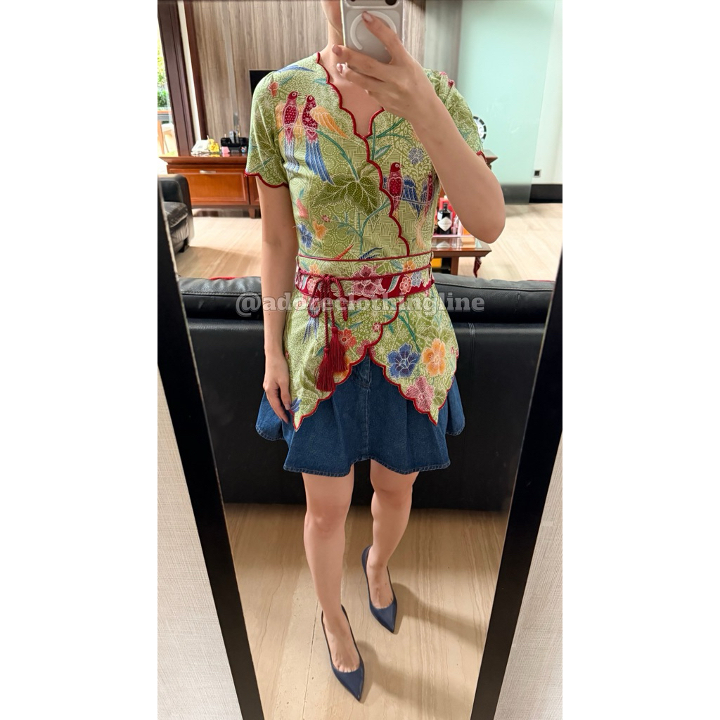 Atasan Scalop Batik Motif - Adore