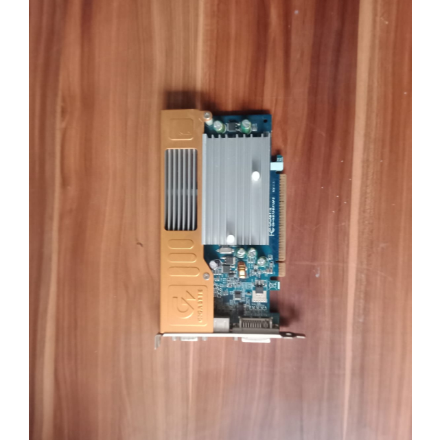 VGA CARD 256 MB DDR2 NVIDIA GeForce 7300 SE/7200 GS