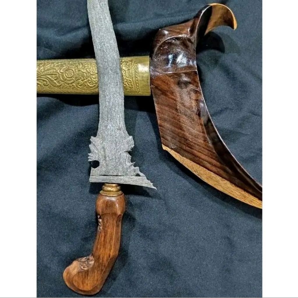 Keris Asli Jangkung Nogo Omyang Murah di Jakarta - Galeri Keris Sepuh Jakarta - Keris Majapahit