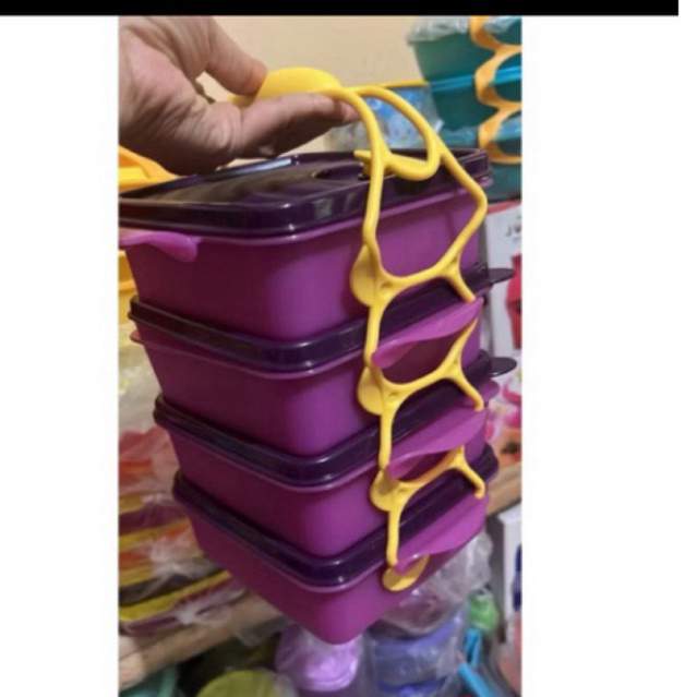 Goodie box tupperware