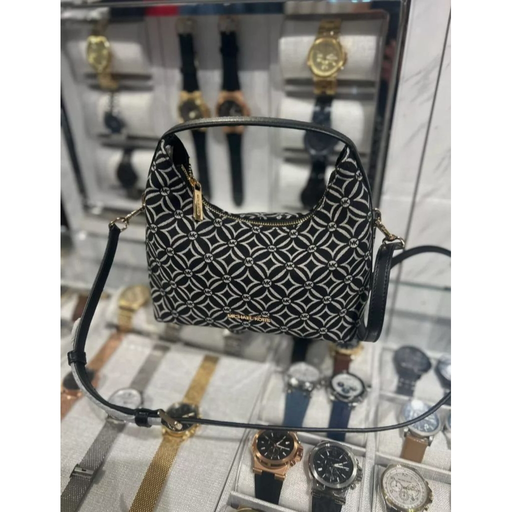 tasMK Sign Ember Jacq Small Messenger Black n