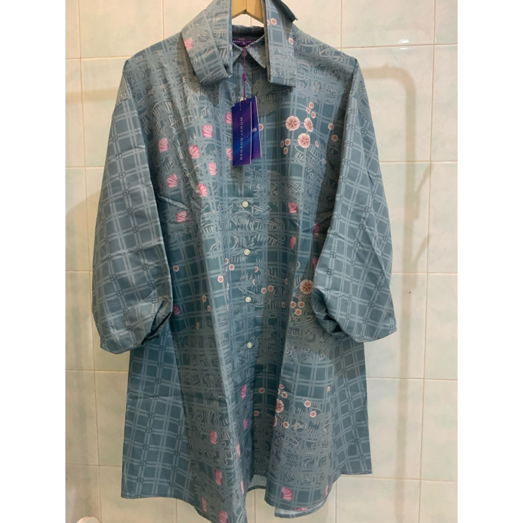 NEW BJ BENANG JARUM AQUARIELLE BELTED SHIRT