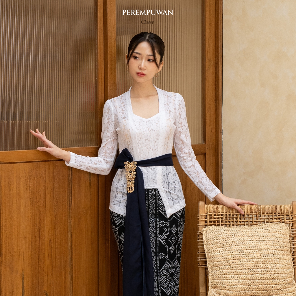 PEREMPUWAN Atasan Kebaya Baju Adat Bali Wanita Kutu baru putih Kondangan Wisuda Modern Premium