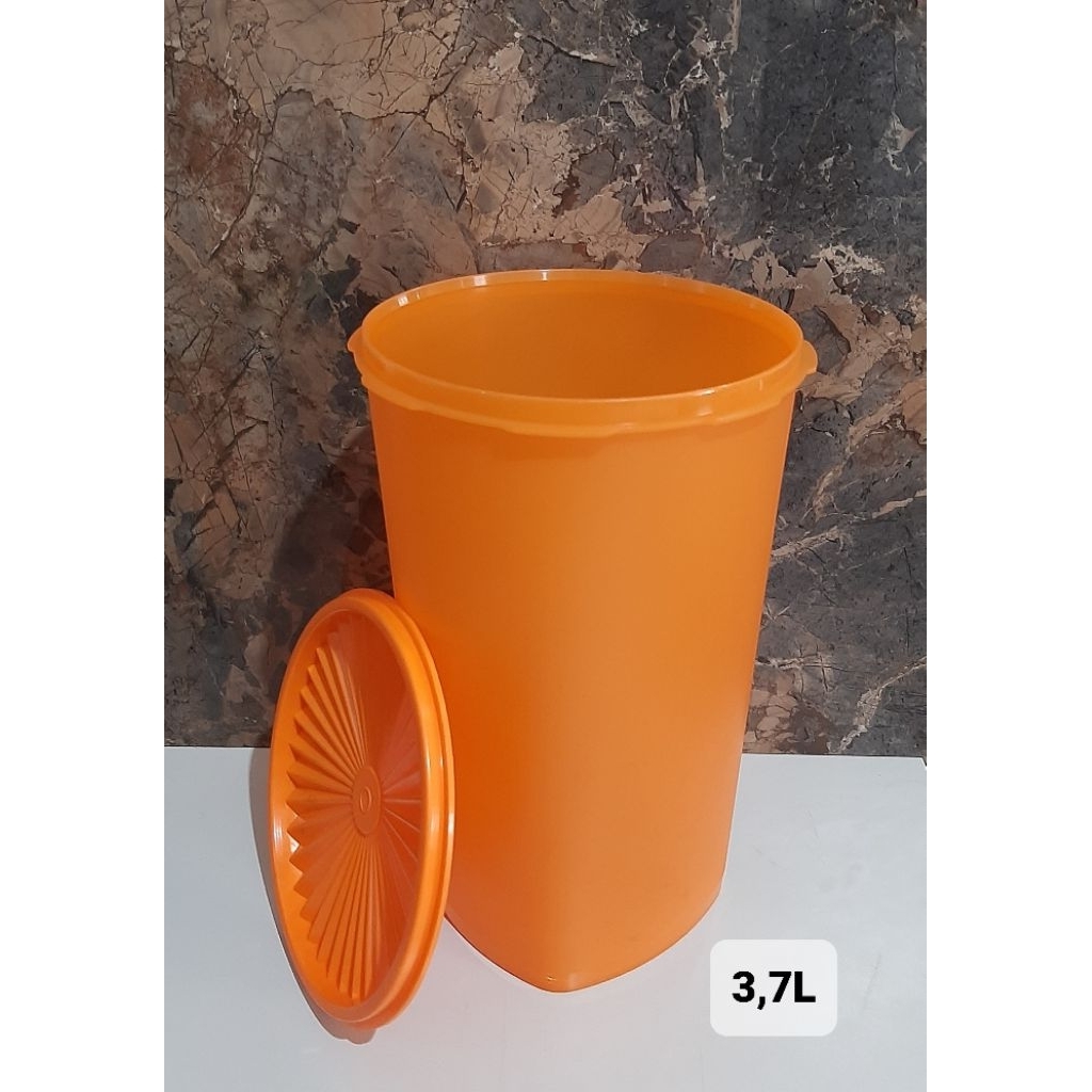 Snack Keeper Tupperware (1)