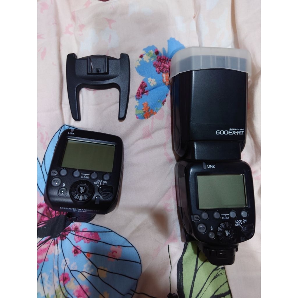 Canon Speedlite 600ex RT Canon Speedlite Transmitter ST E3 RT