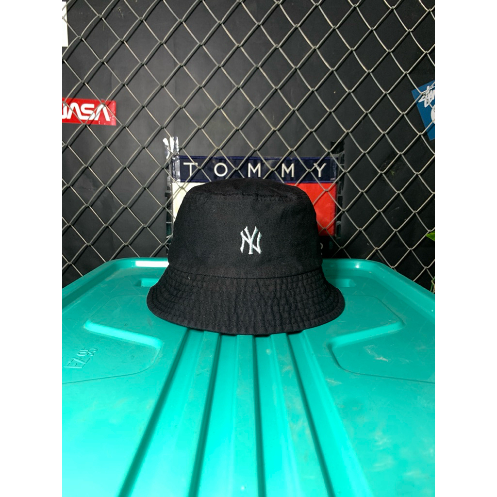 bucket hat NY MLB