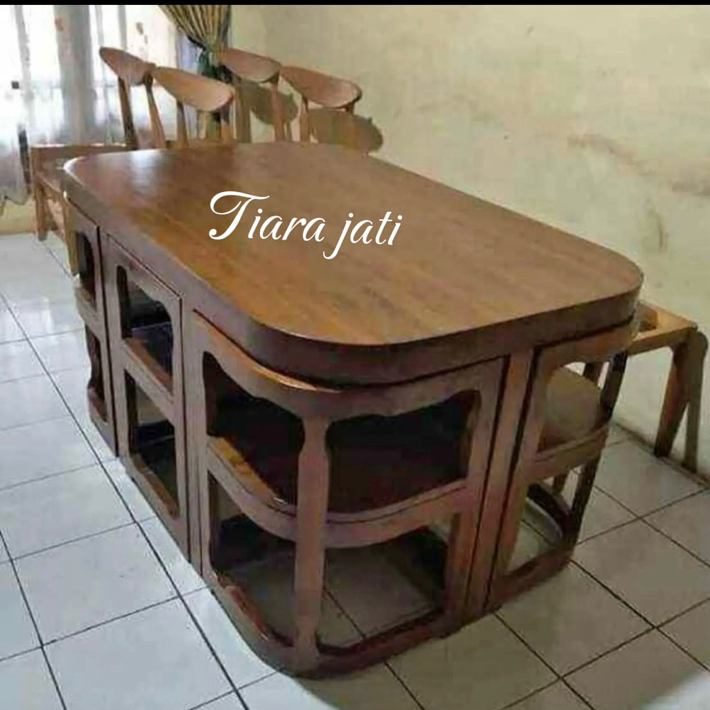 Meja Makan Oval Kayu Jati