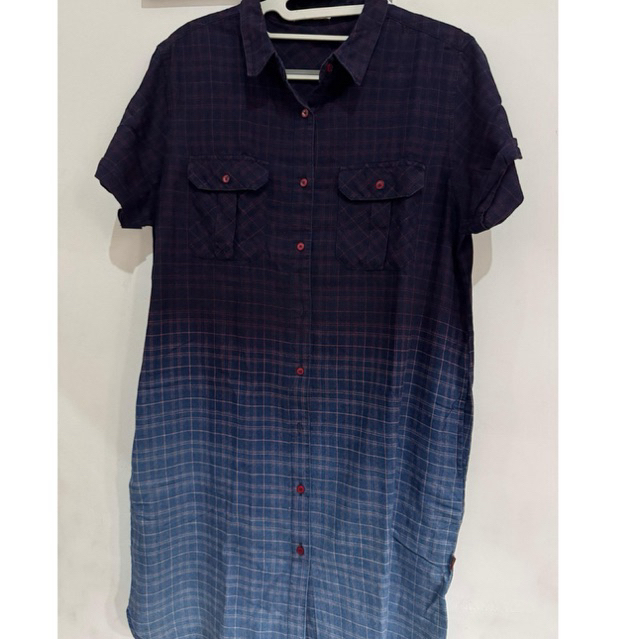 PRELOVED KEMEJA DRESS HUSH PUPPIES ORI