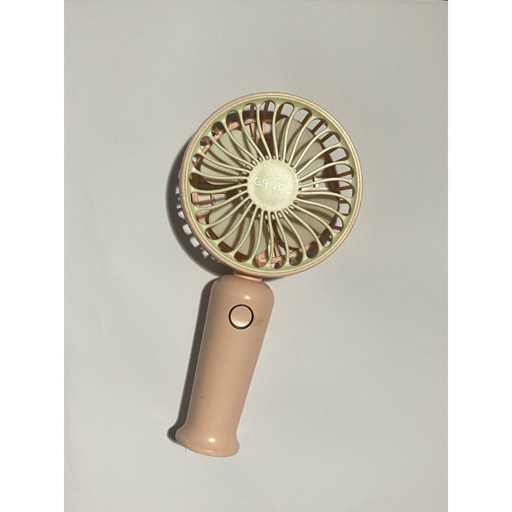 Kipas portable pink grotic