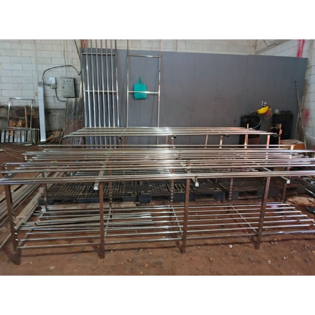 MEJA PEMORSIAN Knock down - Pemorsian meja knockdown