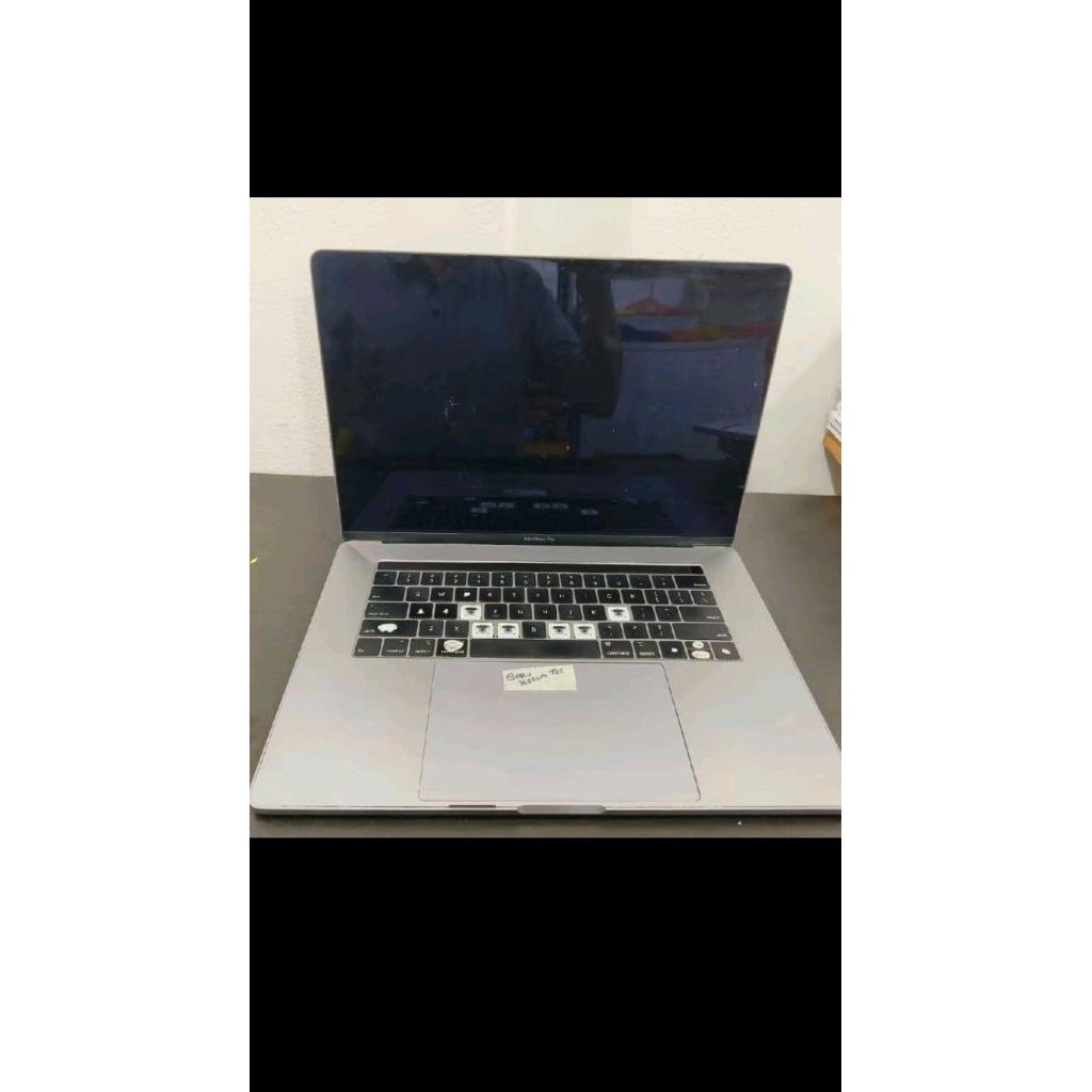 Macbook Pro 15 in 2017 A1707 Mati Total