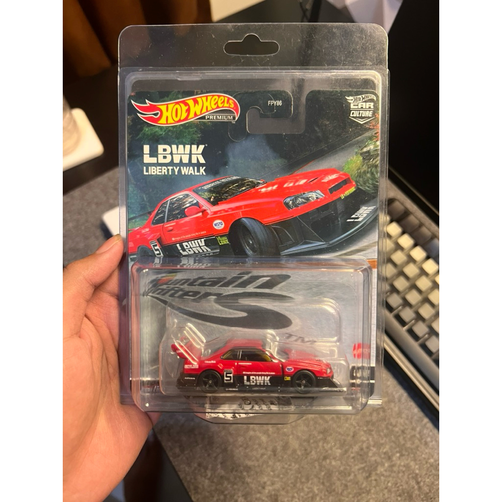 Hotwheels lbwk er34 merah