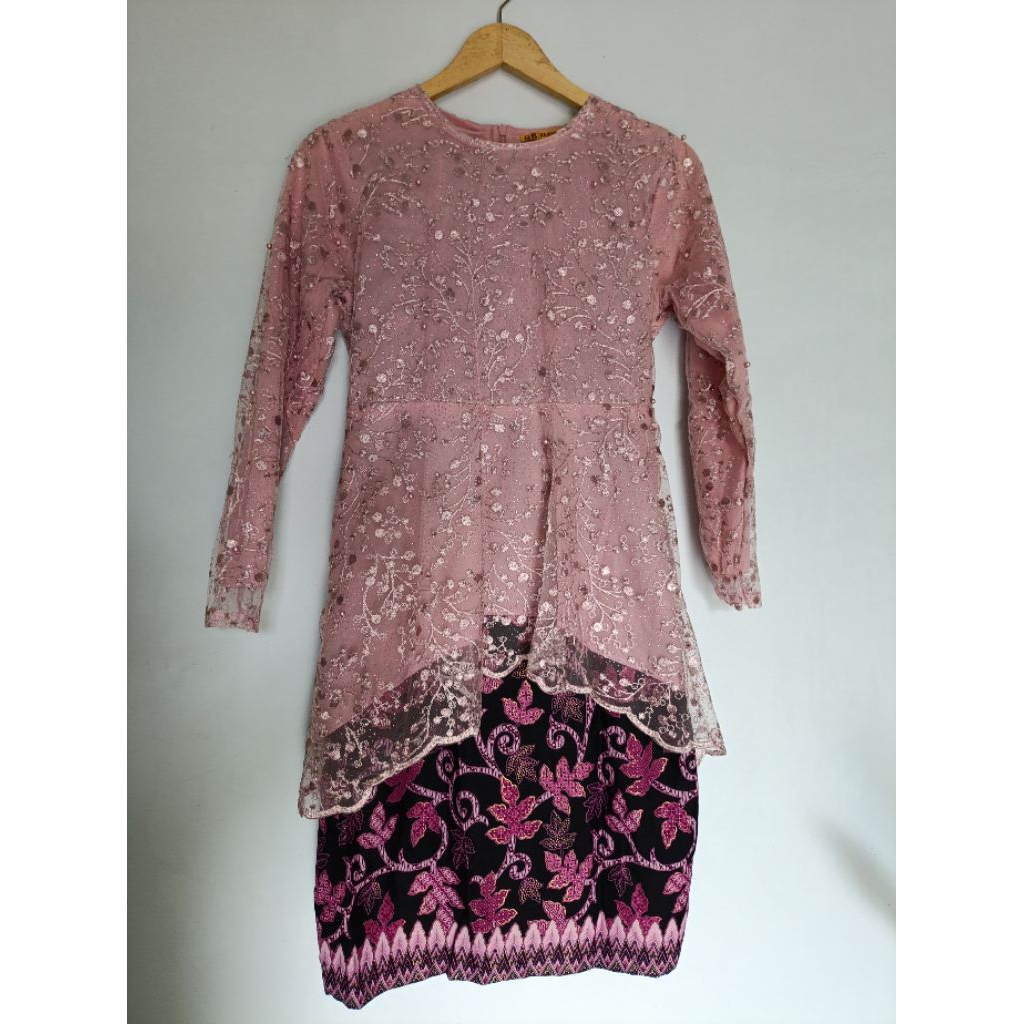 Preloved One Set Kebaya