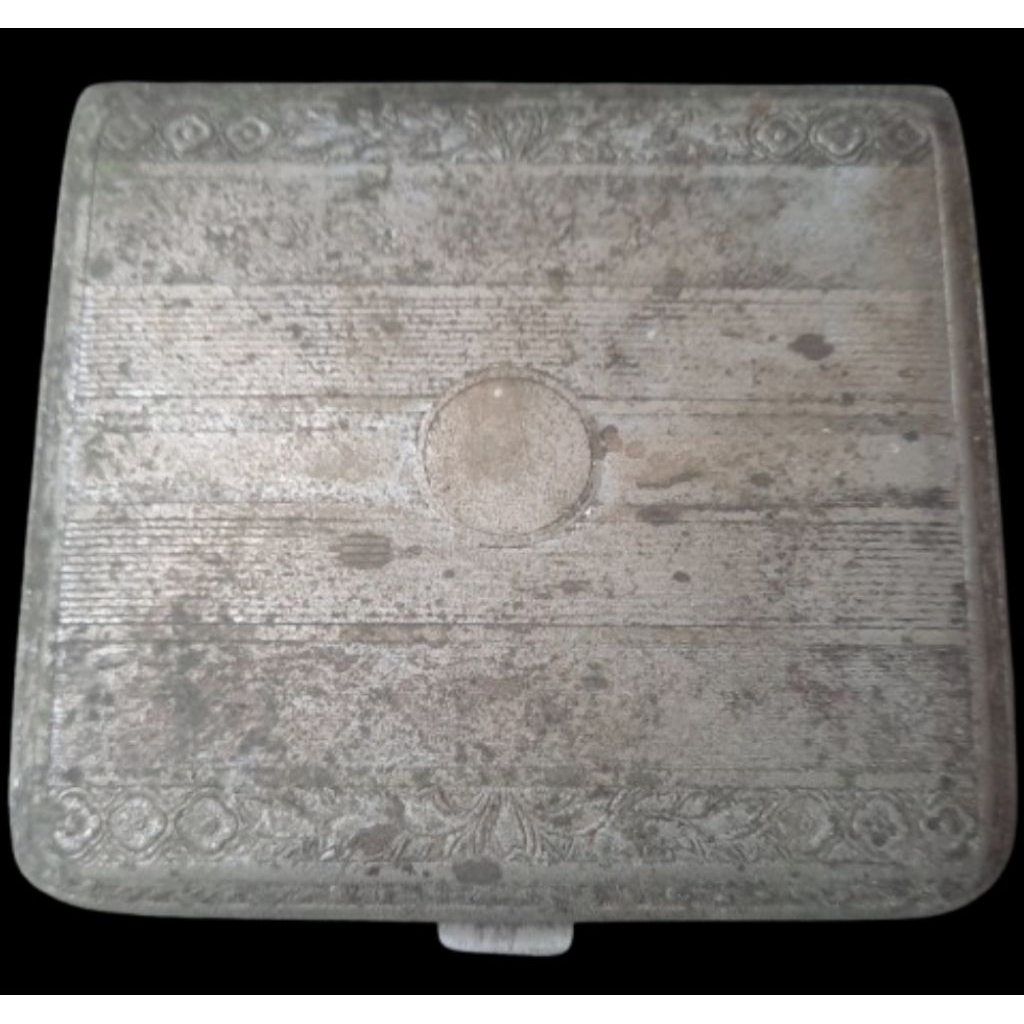 #kotak tepak #logam lama #vintage jadul #lawas hiasan #koleksi pajangan