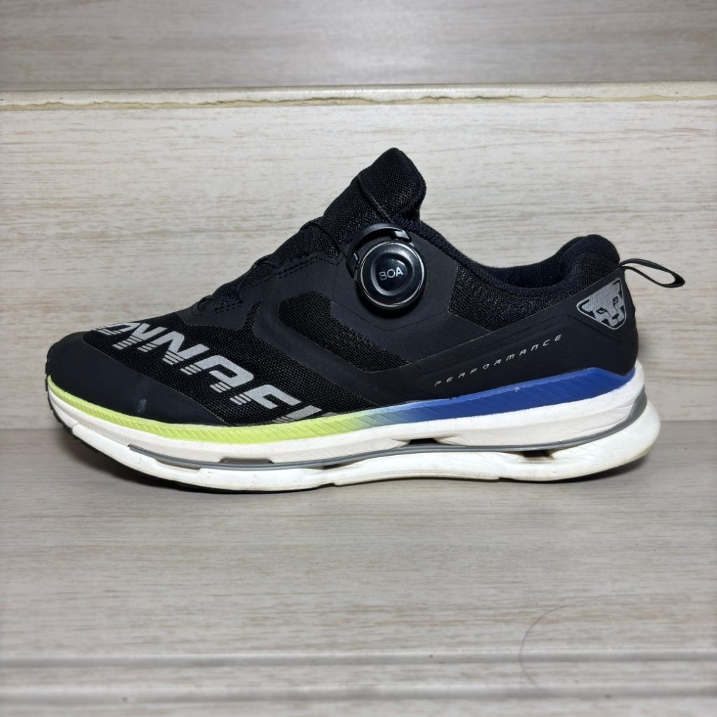 SEPATU OUTDOOR TREKKING HIKING & RUNNING DYNAFIT BOA SYSTEM / TALI PUTAR SECOND ORIGINAL  [ MURAH ]