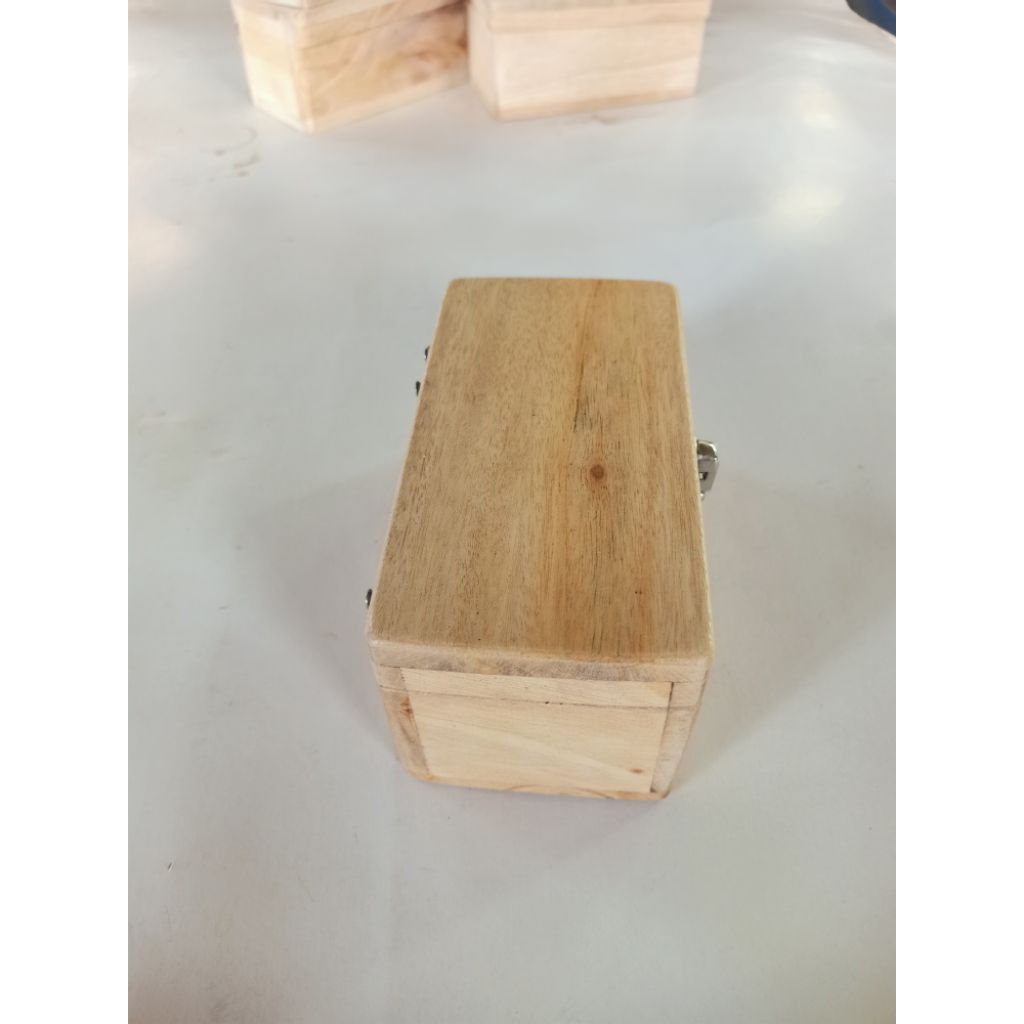 kotak kayu penyimpanan barang2 kecil