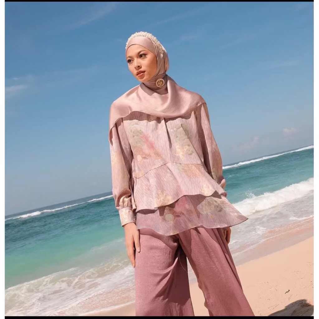 Preloved SHI by ShireenSungkar