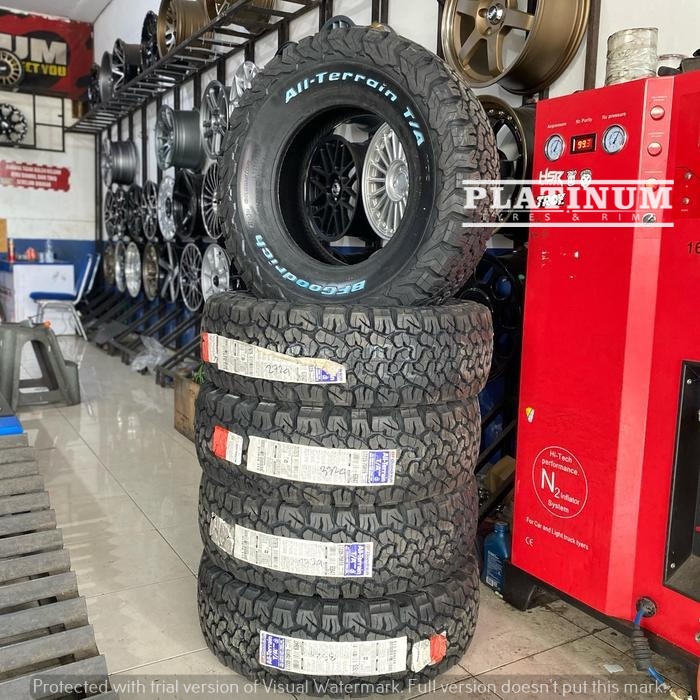 BAN MOBIL JIMNY BF GOODRICH AT KO2 235 75 R15 II 235/75 R15 BF GOODRICH