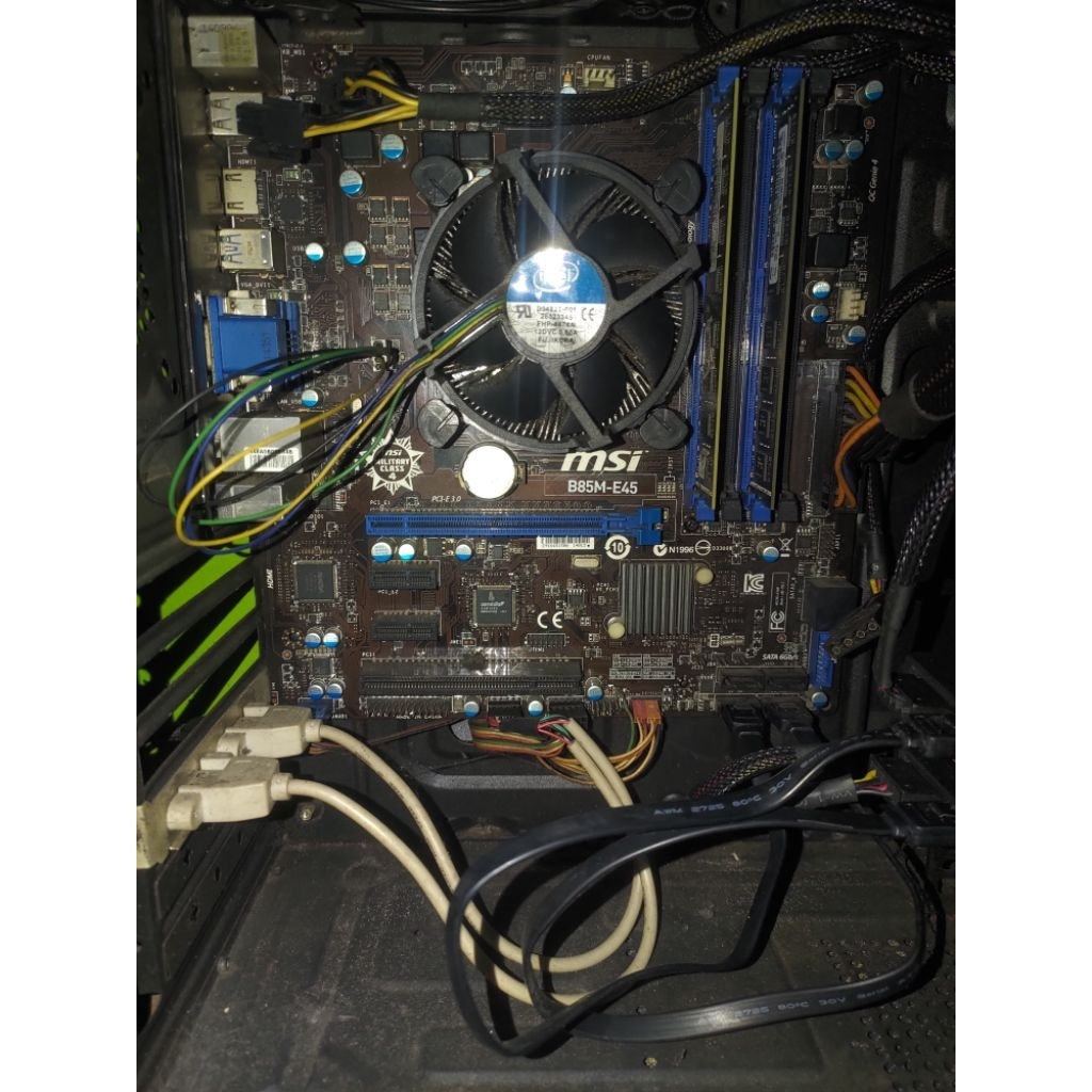 paketan motherboard msi b85m-e45 i5 4590 fan cpu intel tanpa ram