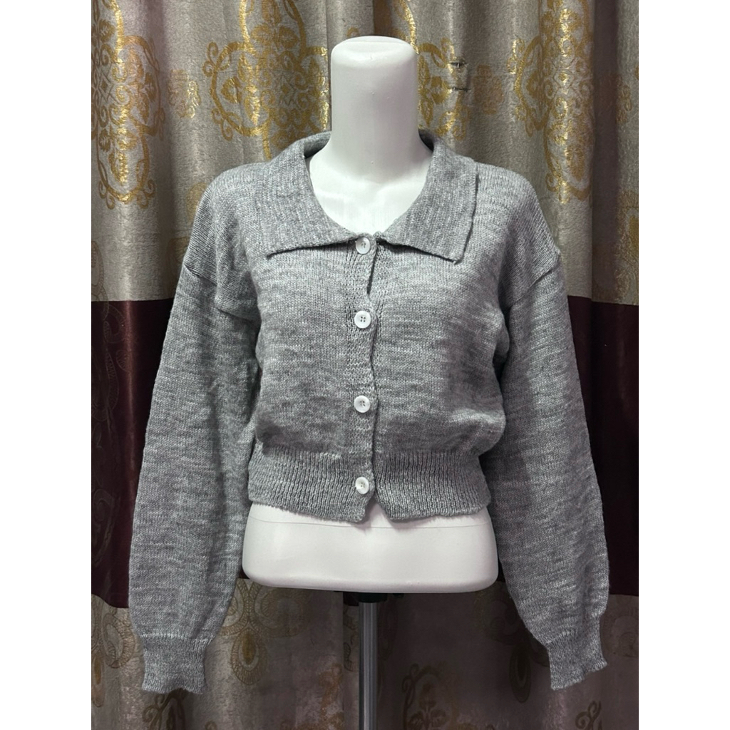preloved baju rajut knitwear crop wanita / sweater atasan lengan balon warna abu misty gemas kekinia