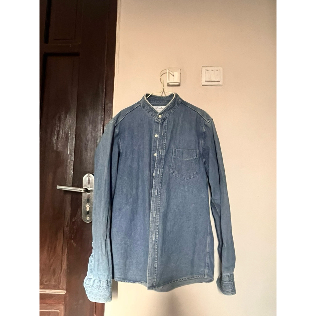 Kemeja Denim D-Land