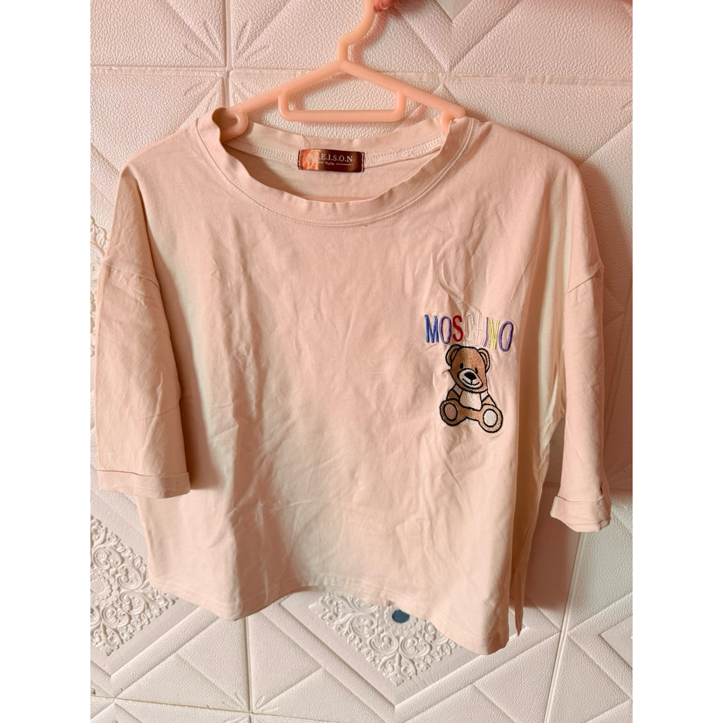 moschino oversize croptop - preloved