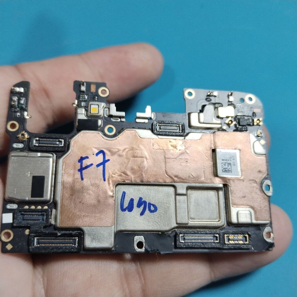 Mesin Oppo F7 Nyala Mentok Logo Ram 4/64 Bahan Repair