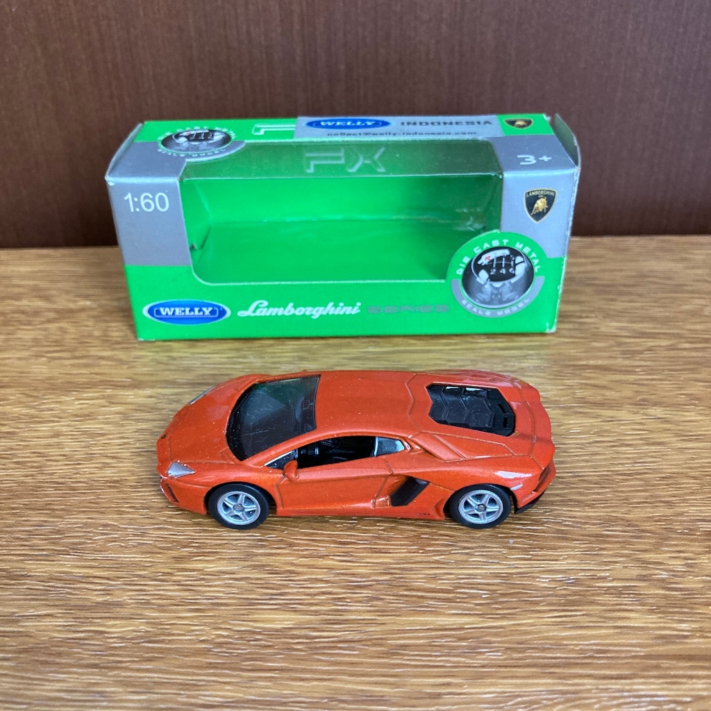 Welly Lamborghini Aventador LP700-4 LP 700-4 Lambo Diecast Mobilan Mobil 1/60 1:60 Orange Kuning