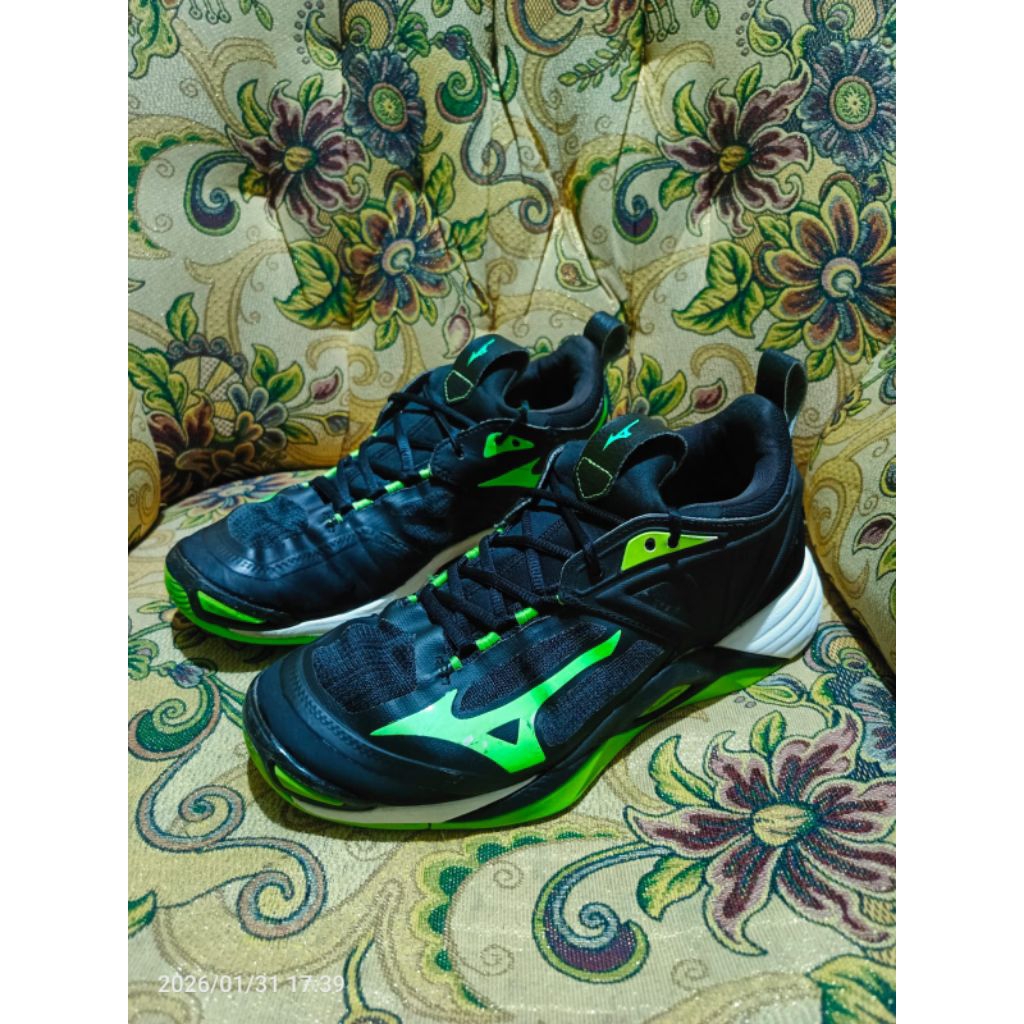mizuno momentum second