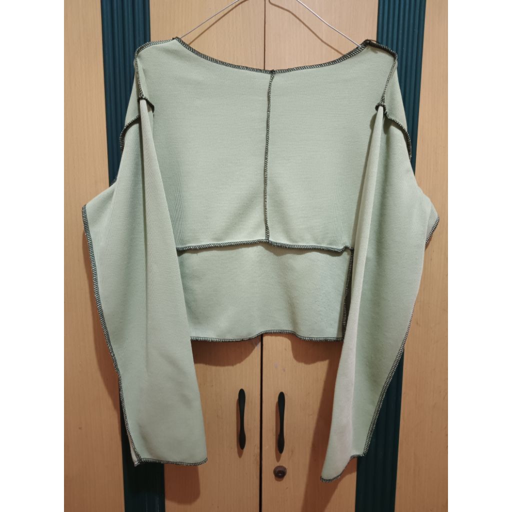 PRELOVED CROP TOP JAHITAN TERBALIK MURAH