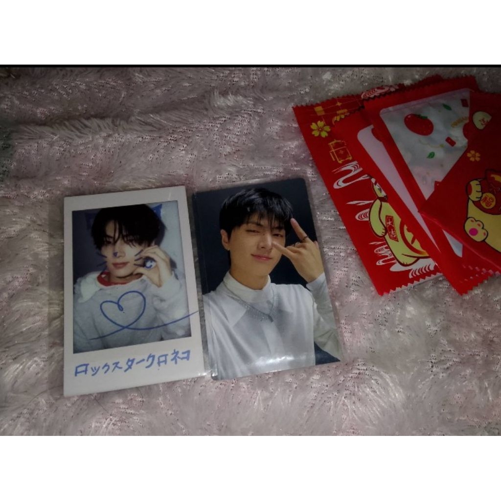 baca deskripsi, photocard Jay metal dan polaroid jay official