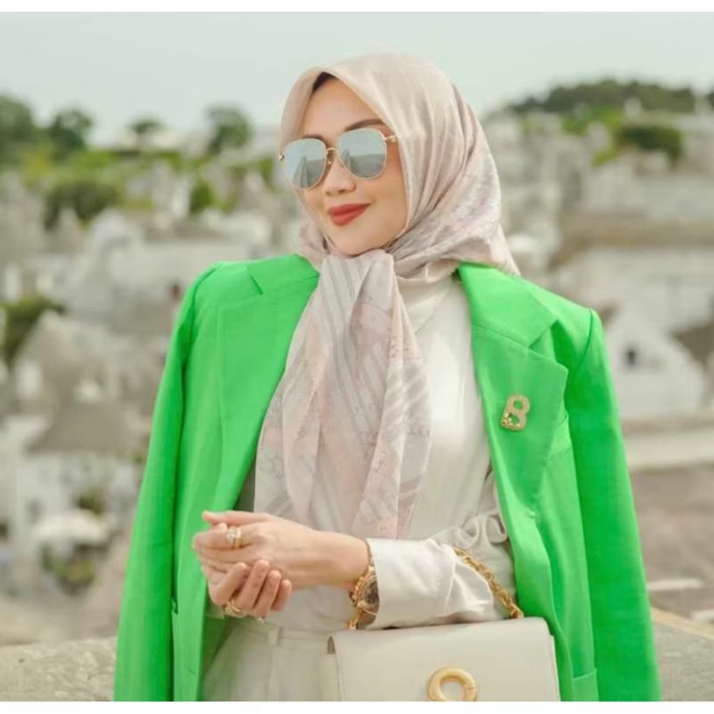 PRELOVED BUTTONSCARVES CHAIN X DIANA DSAKS SAND