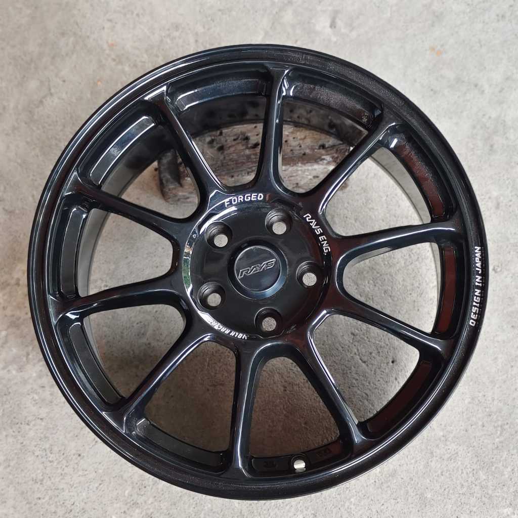 Vleg Racing Rays ZE40 Ring17 mobil Honda HRV,APV,Rocky