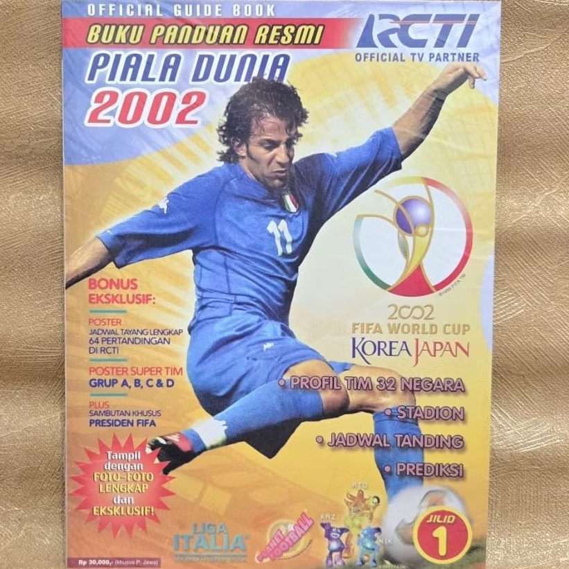Majalah Bola - Buku Panduan Resmi Piala Dunia 2002