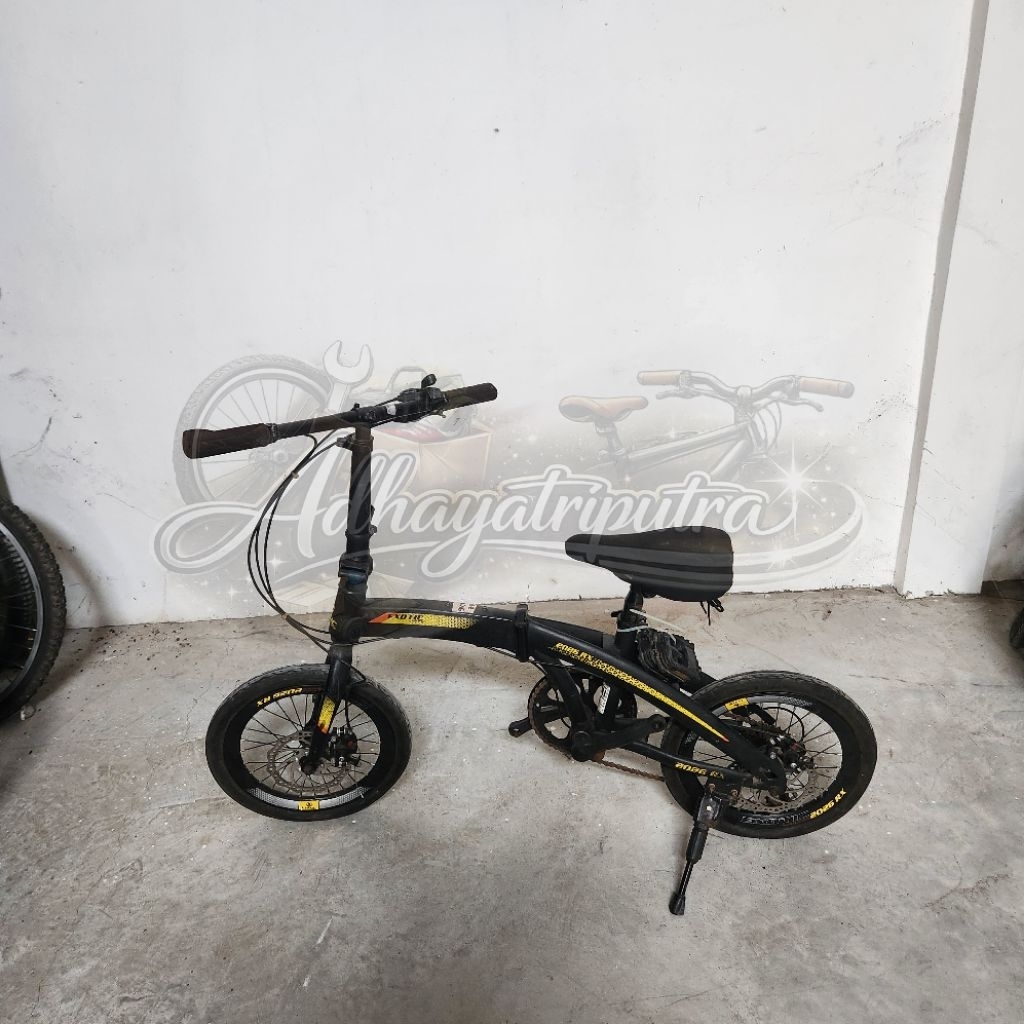 31126L16EB1232 SEPEDA SECOND LIPAT 16 EXOTIC BLACK ABZFOLDIG seperti foto apa adanya tidak garansi