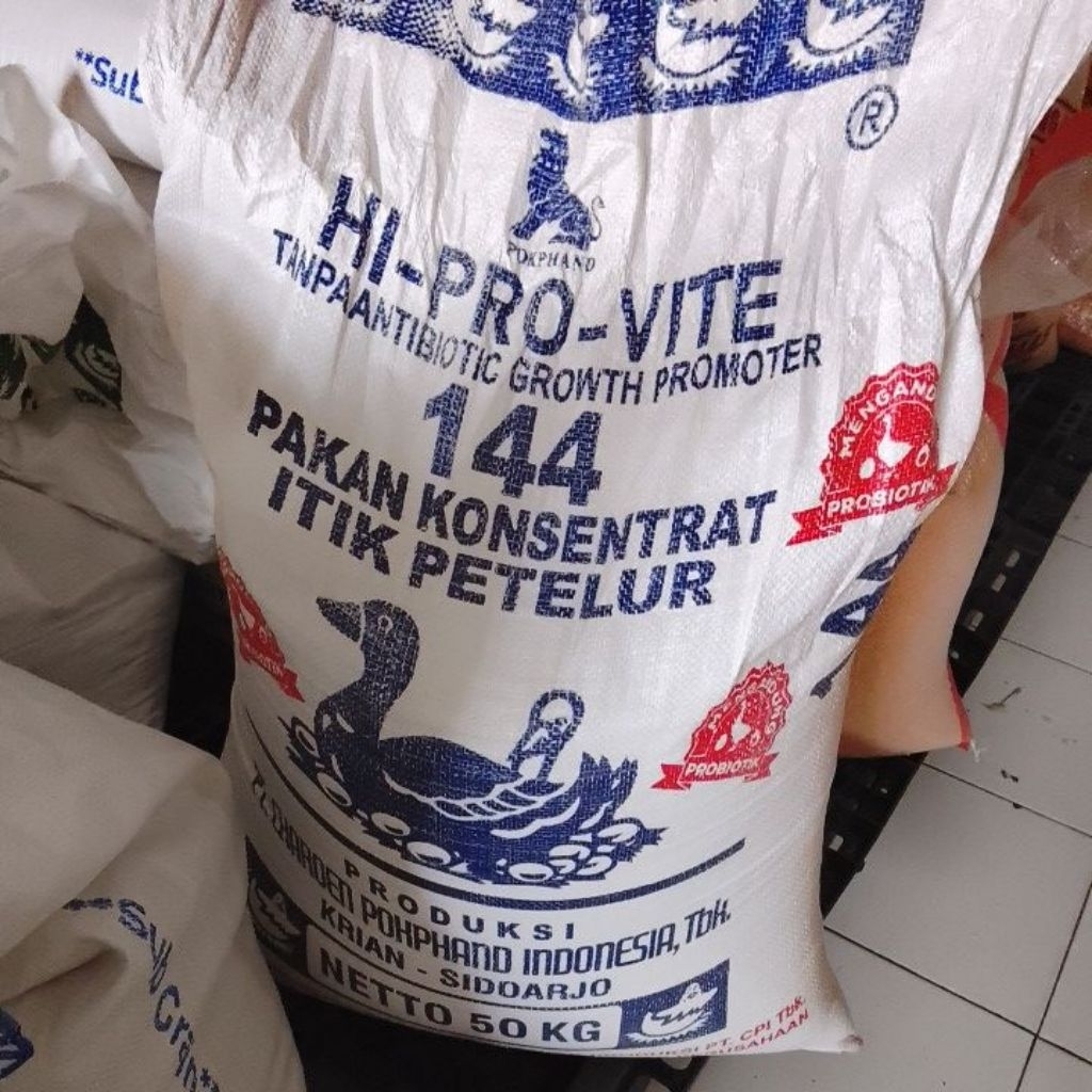 144 Konsentrat Pakan Bebek Petelur 1Kg Original Charoen Pokphand