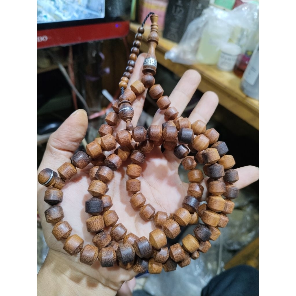 Tadbih Kayu Ulin Manang