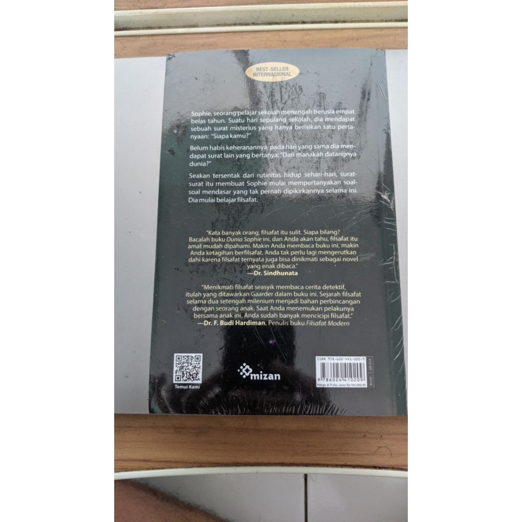 Novel Dunia Shopie Jostein Gaarder