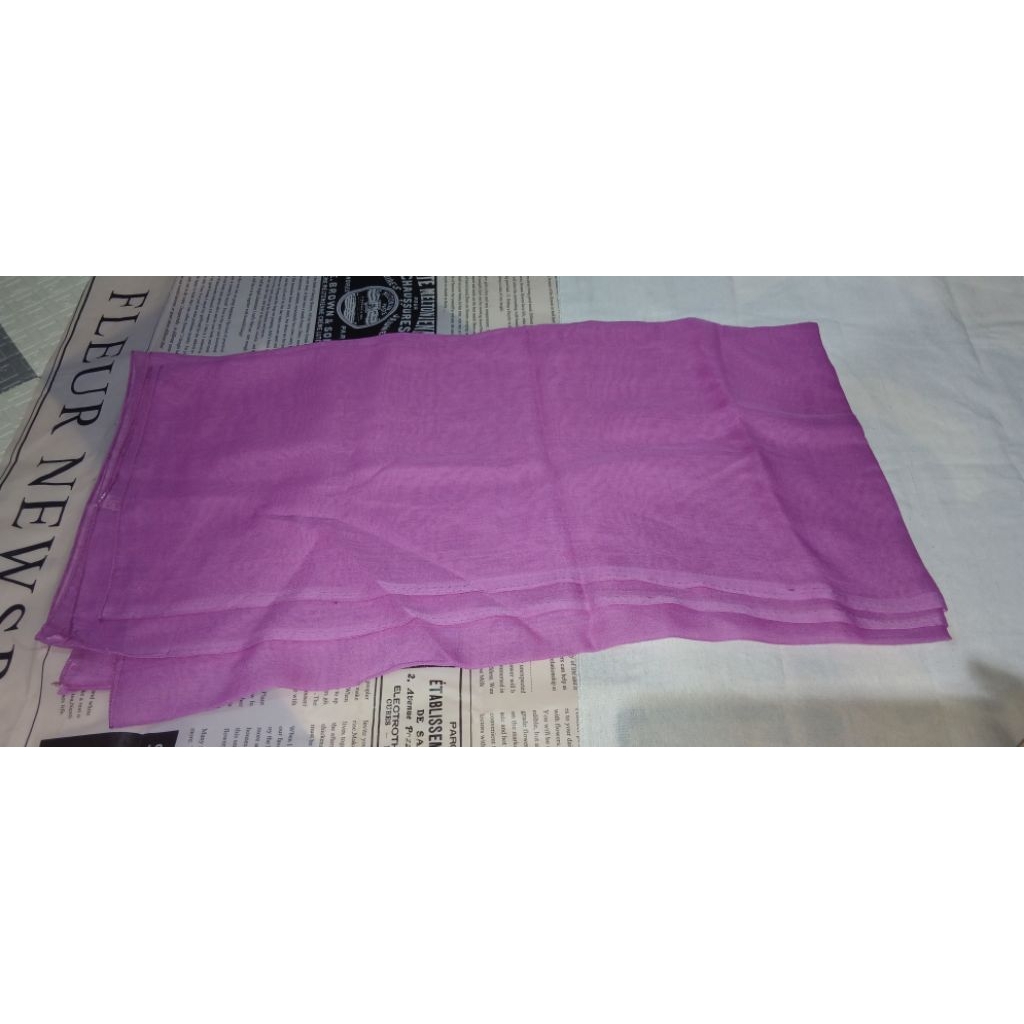HIJAB WARNA UNGU MUDA ADA DEFECT