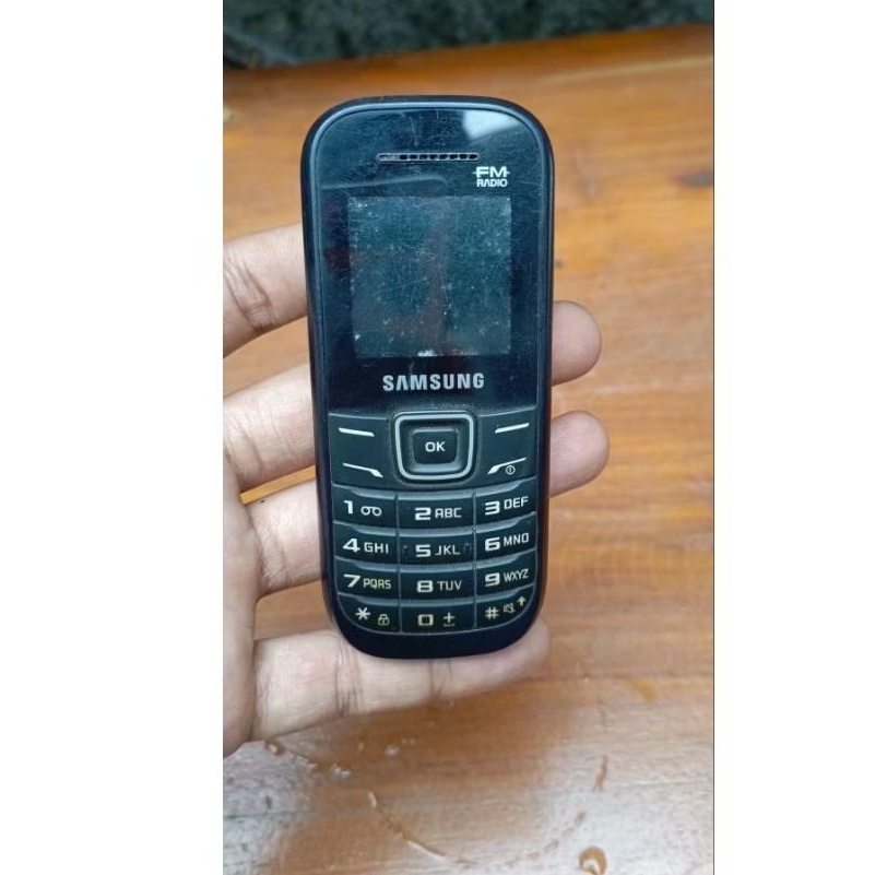 hp samsung fm radio MATI bekas