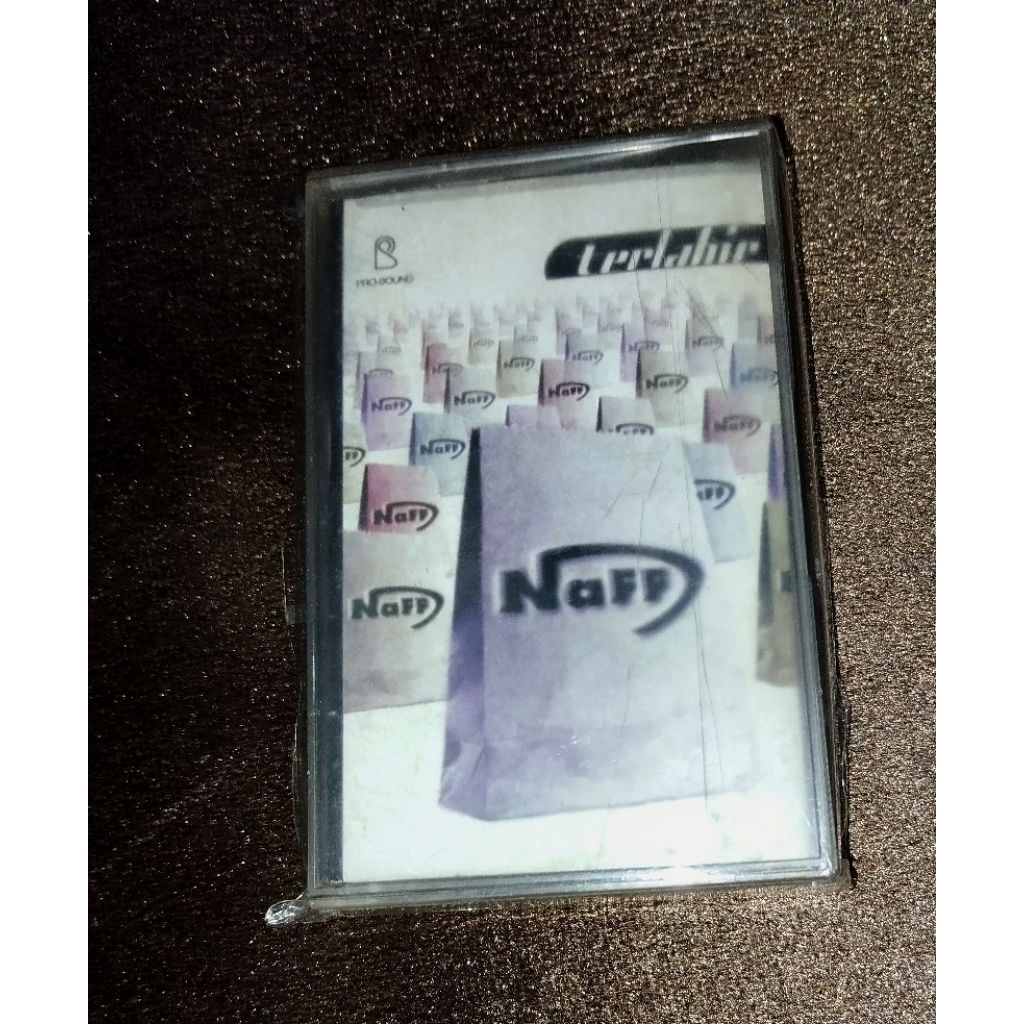 kaset pita Naff ( terlahir )