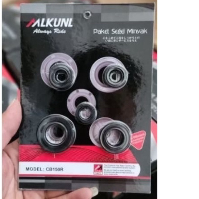 Oil Seal Mesin Komplit CB150R Merek MLKUNL