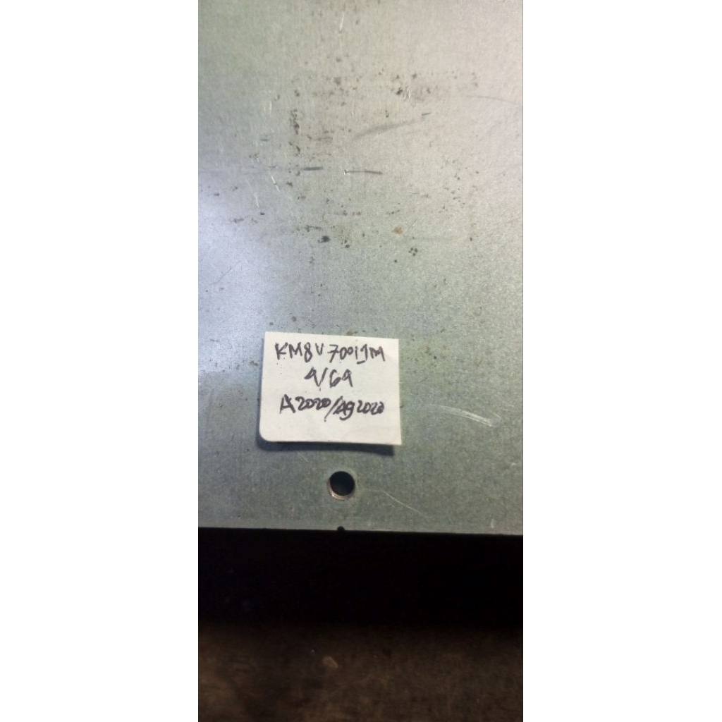 IC EMMC KM8V7001JM 4/64