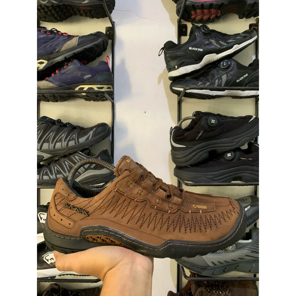 SEPATU BLACKYAK VINTAGE GORETEX