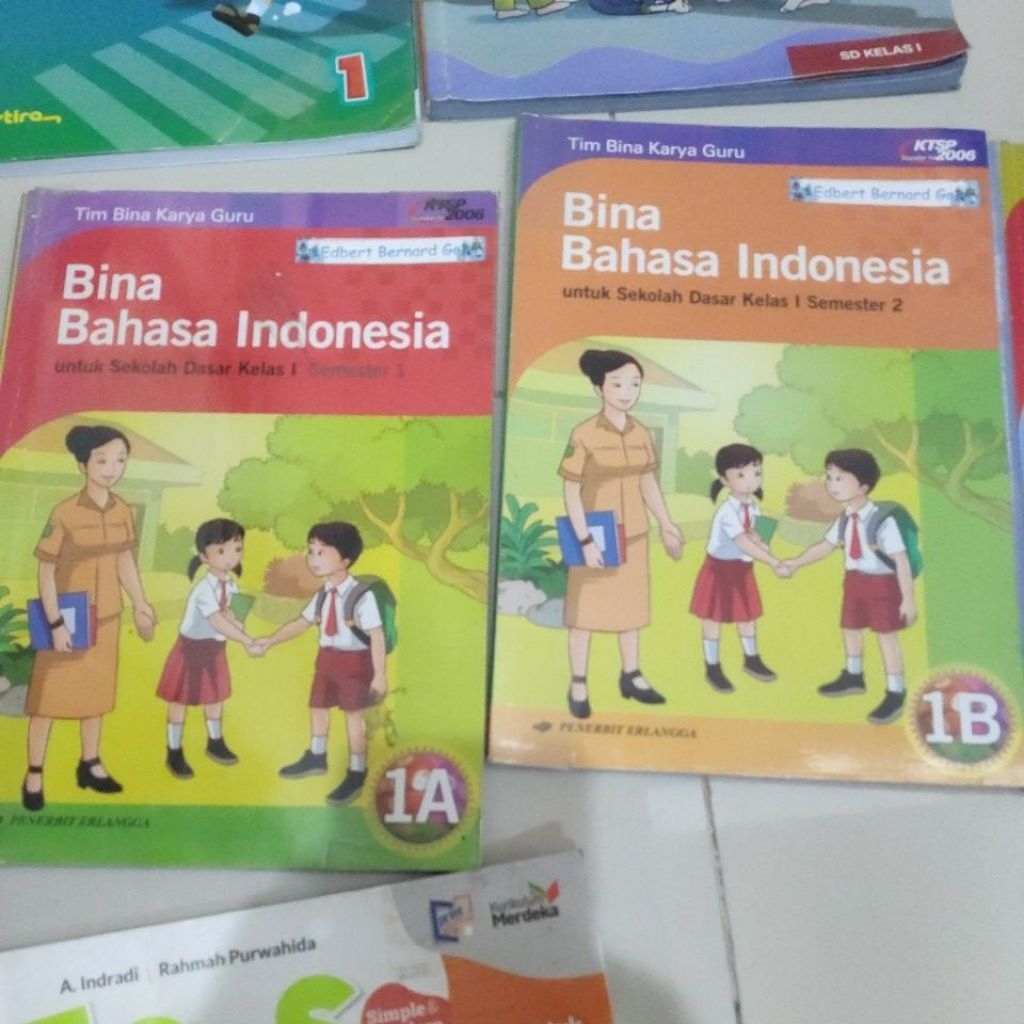 Bina Bahasa Indonesia 1A dan 1B KTSP 2006