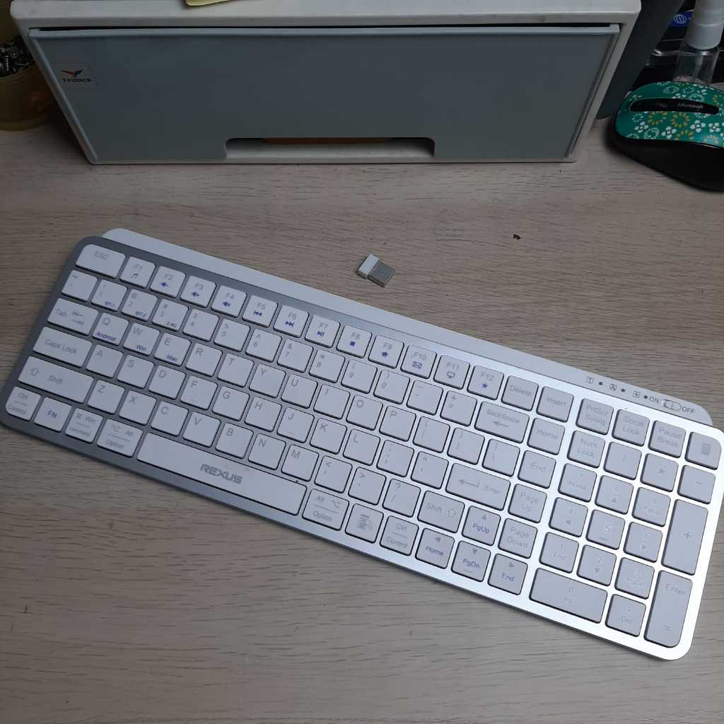 Keyboard Rexus RX-KL100 Keyboard Office USB Wireless Bluetooth Dual Mode White Silver Bekas