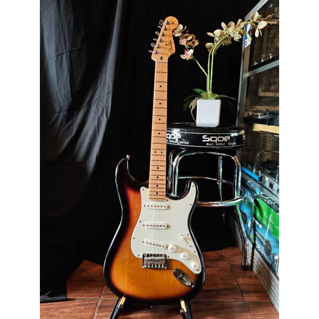 FENDER PLAYER STRATOCASTER 2 TONE SUNBURST