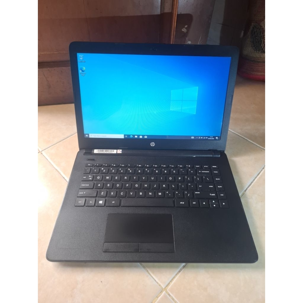 Laptop Second HP 14 bw015au Amd A9