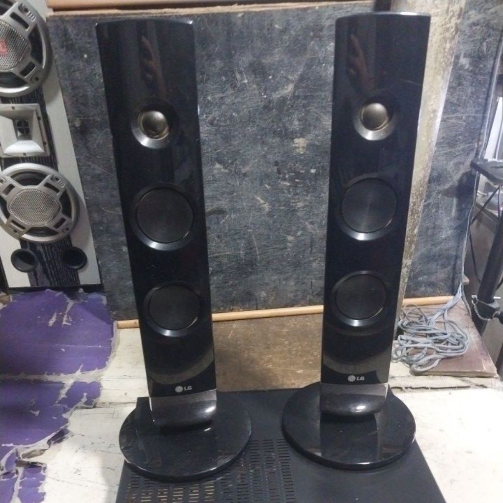 Speaker LG