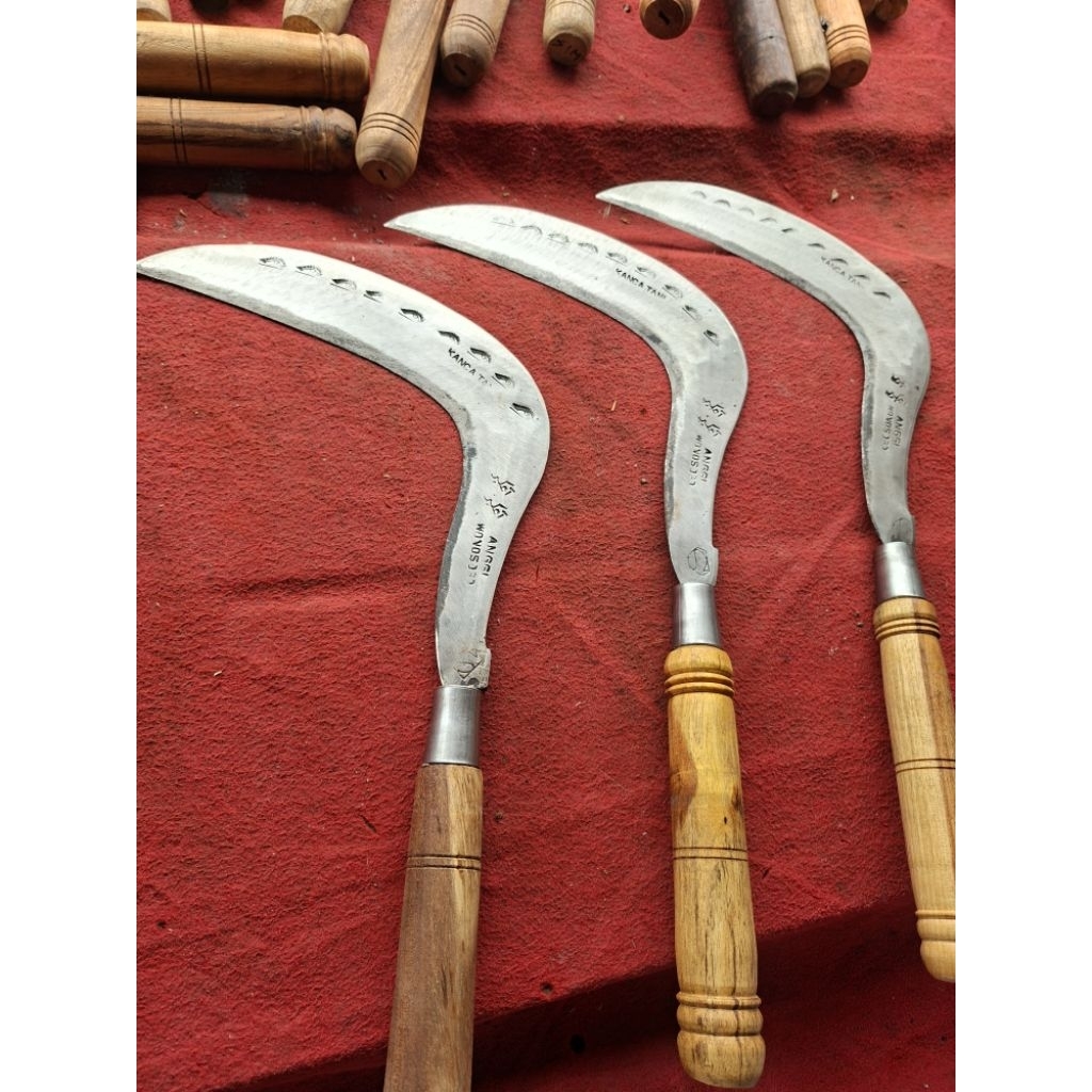 alat pengaritan rumput bahan baja sisipan / isen lapis 2  cap anggi wonosobo